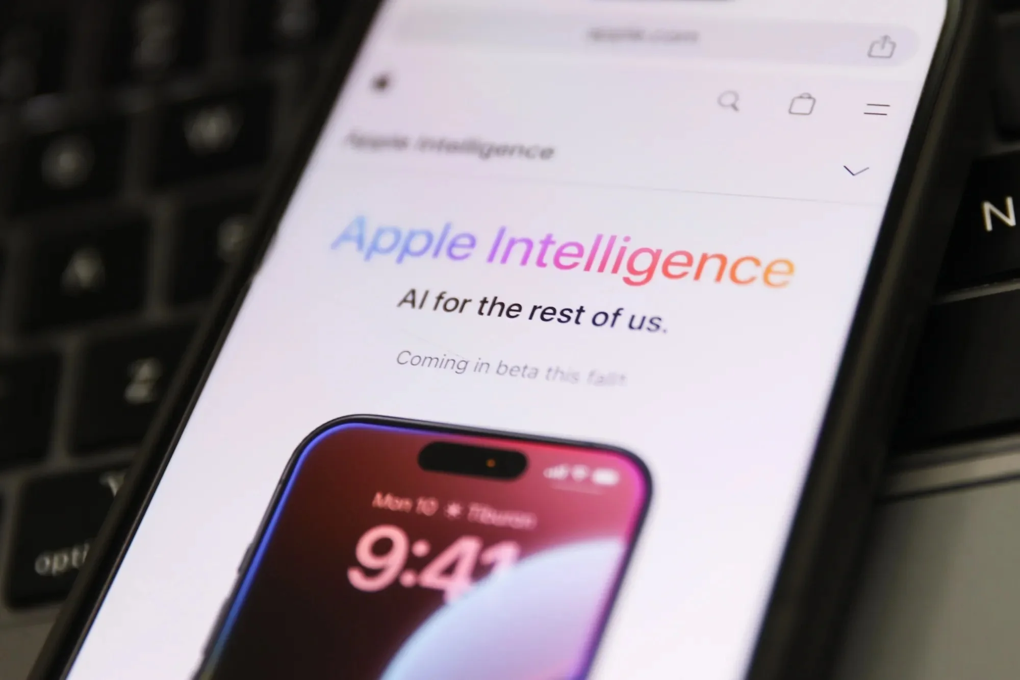 John Ternus kế nhiệm Tim Cook: 3 thách thức lớn chờ đợi CEO mới của Apple