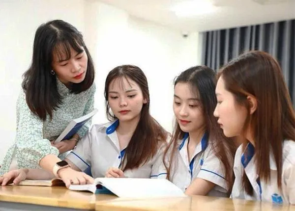 Khoảng cách kỹ năng AI ở Việt Nam: Đại học vì sao chưa đủ?
