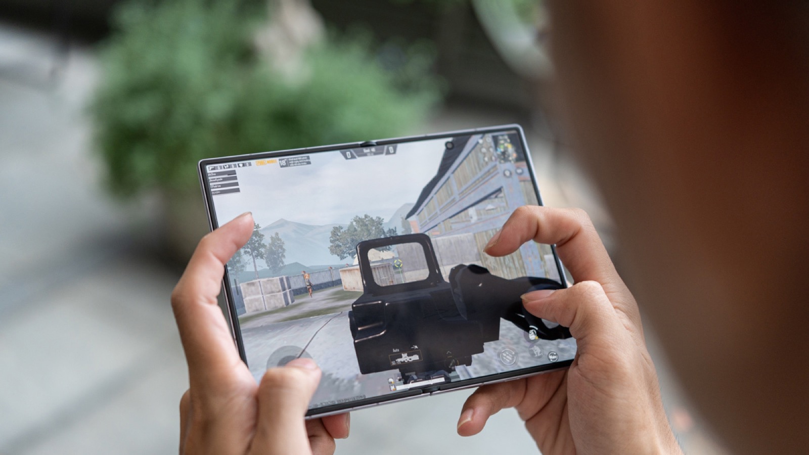 Galaxy Z Fold8 đọ tốc độ với iPhone 17 Pro Max và S26 Ultra