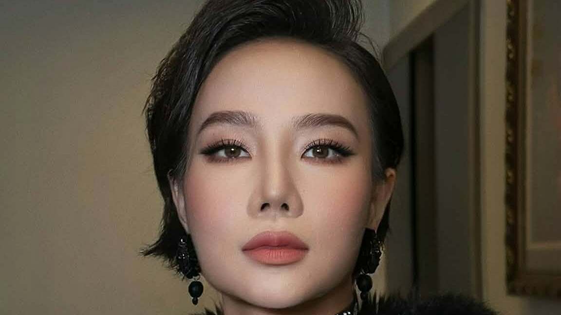 Từ miệt thị ngoại hình đến hành trình phục hồi sắc đẹp