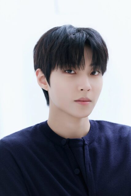 Hwang In-yeop và cách trả lời khác lạ về tin đồn hẹn hò Hyeri