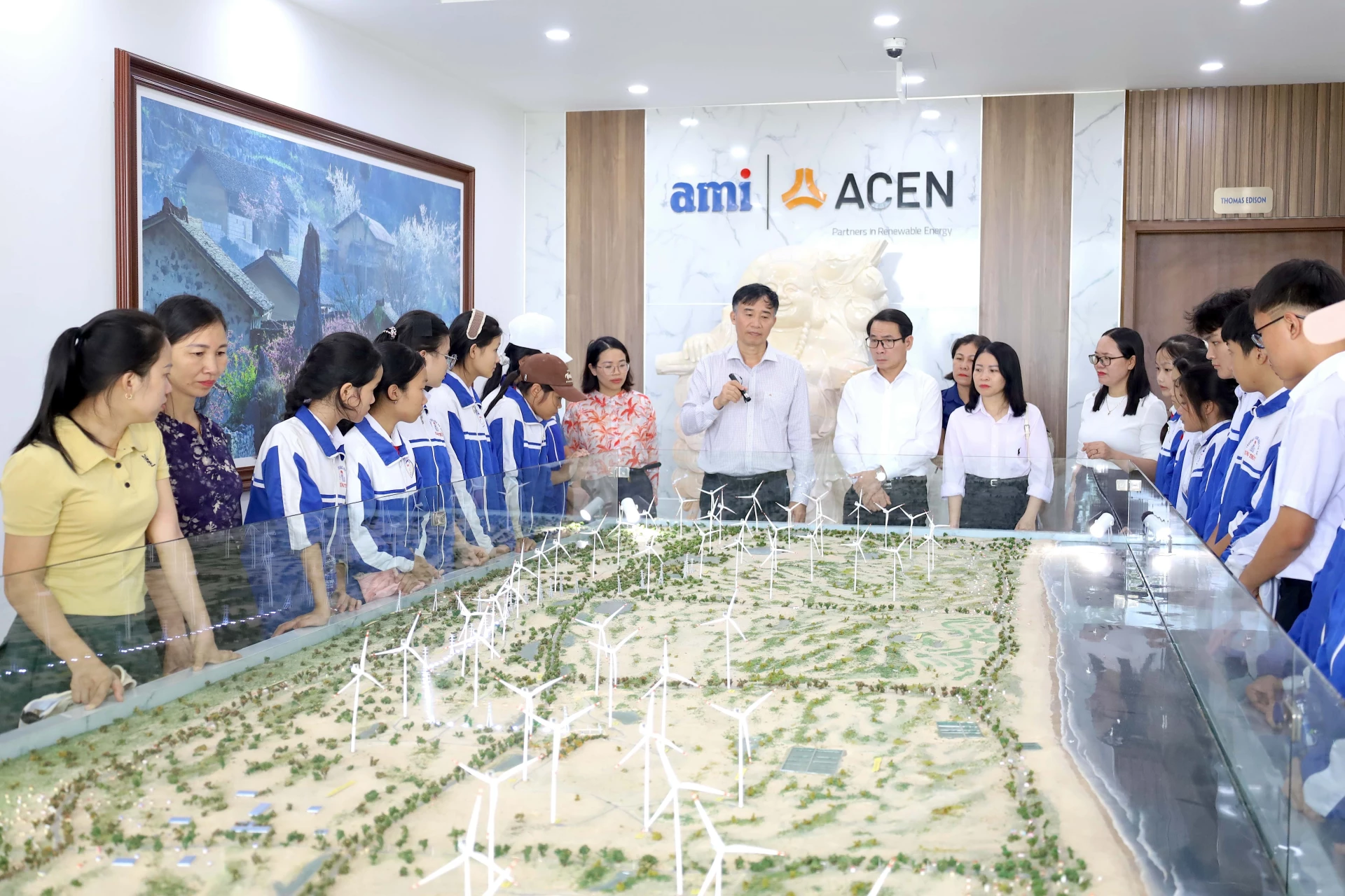 Học sinh với dự án STEM thực tế: từ năng lượng gió đến nghiên cứu vì cộng đồng