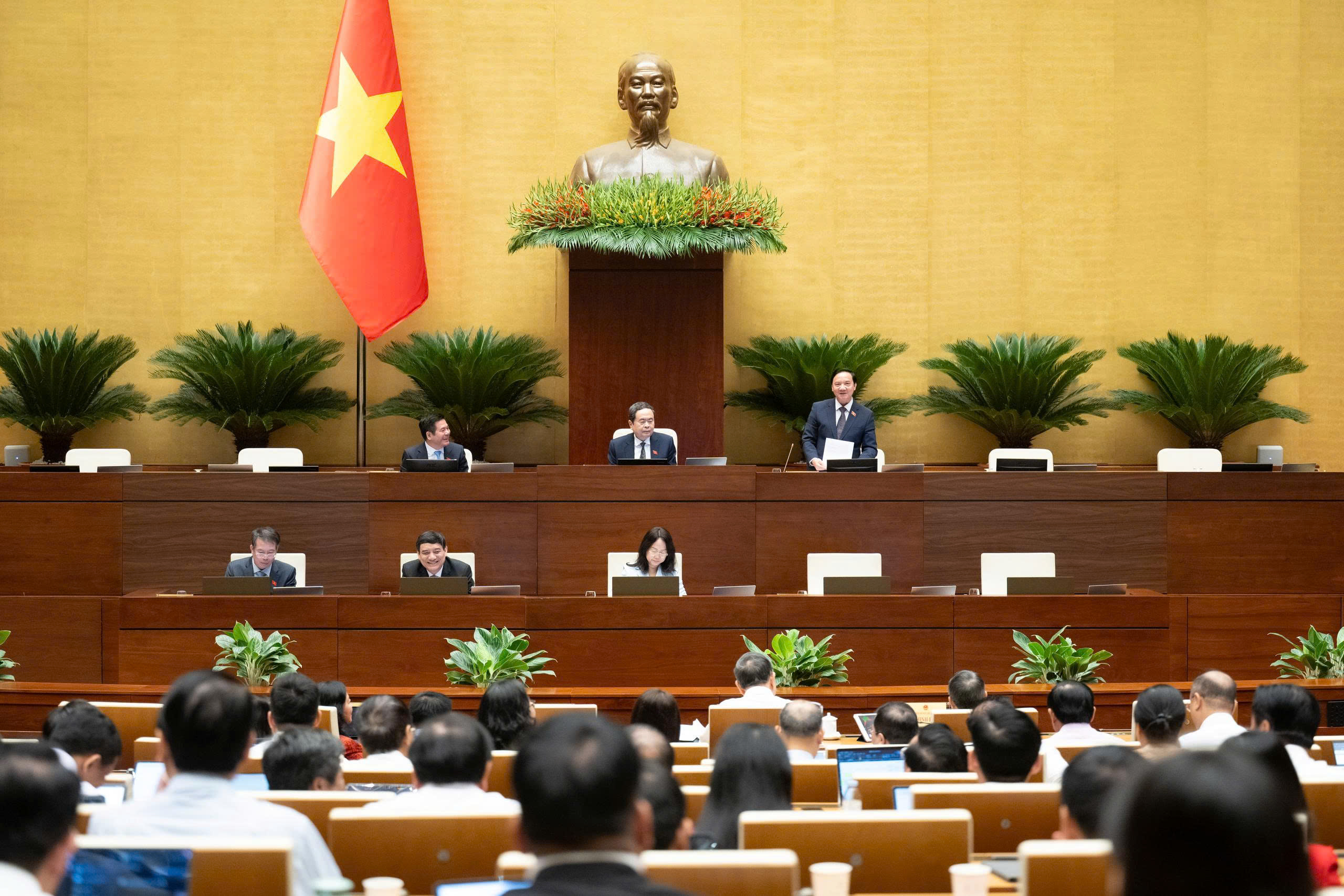 Quốc hội thống nhất cơ chế pháp lý cho hai dự án trọng điểm