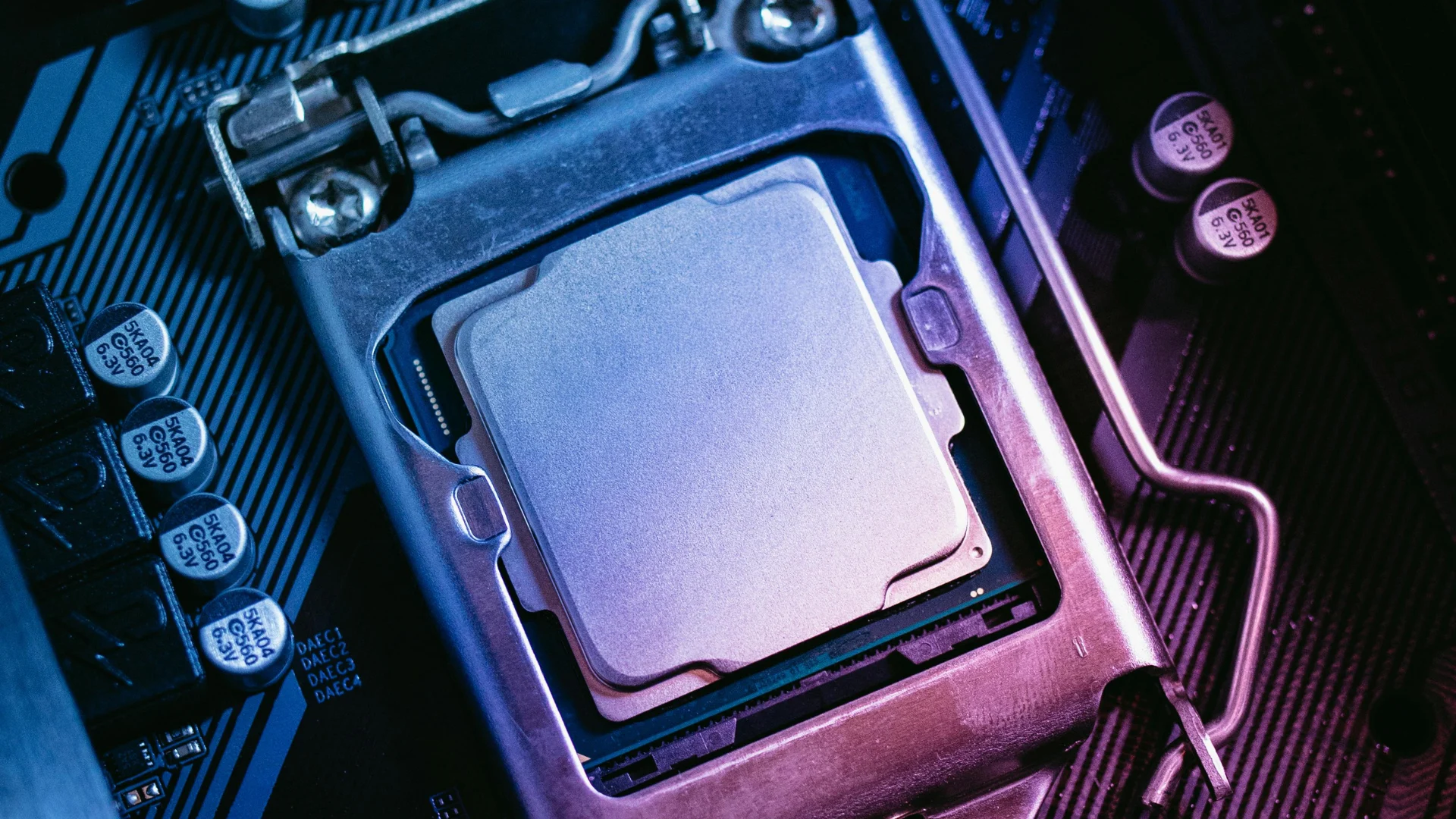 CPU Core 100% Semasa Gaming: Cara Kenal Pasti Had, Throttling dan Perlu Naik Taraf atau Tidak