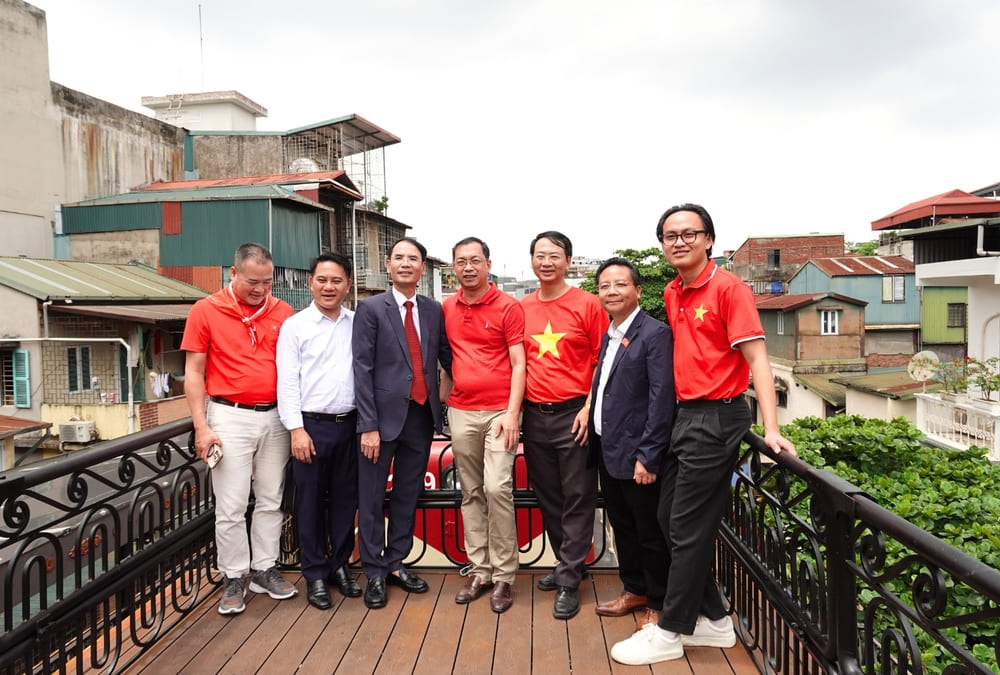 Tàu Hà Nội 5 Cửa Ô đạt 100.000 khách: cú hích cho du lịch đường sắt di sản