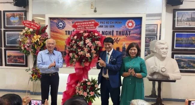 Triển lãm ảnh Quốc khánh: tinh thần độc lập qua ống kính đô thị