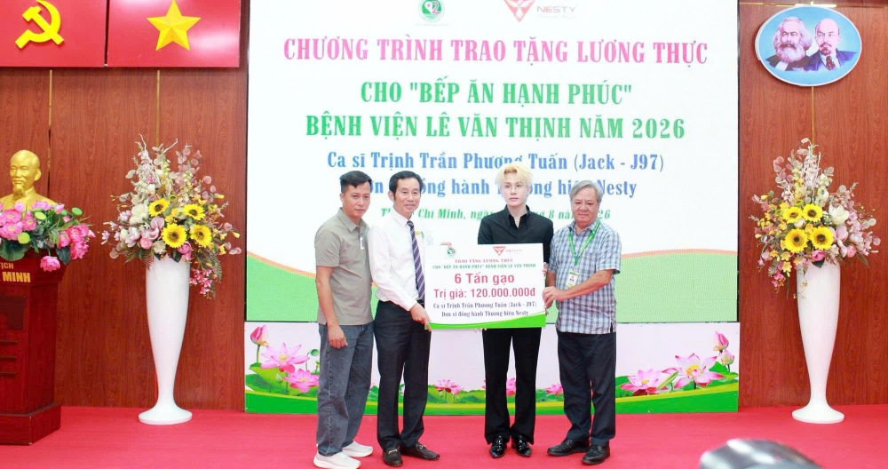 Những bếp ăn tình nguyện giữ lửa nhân ái cộng đồng