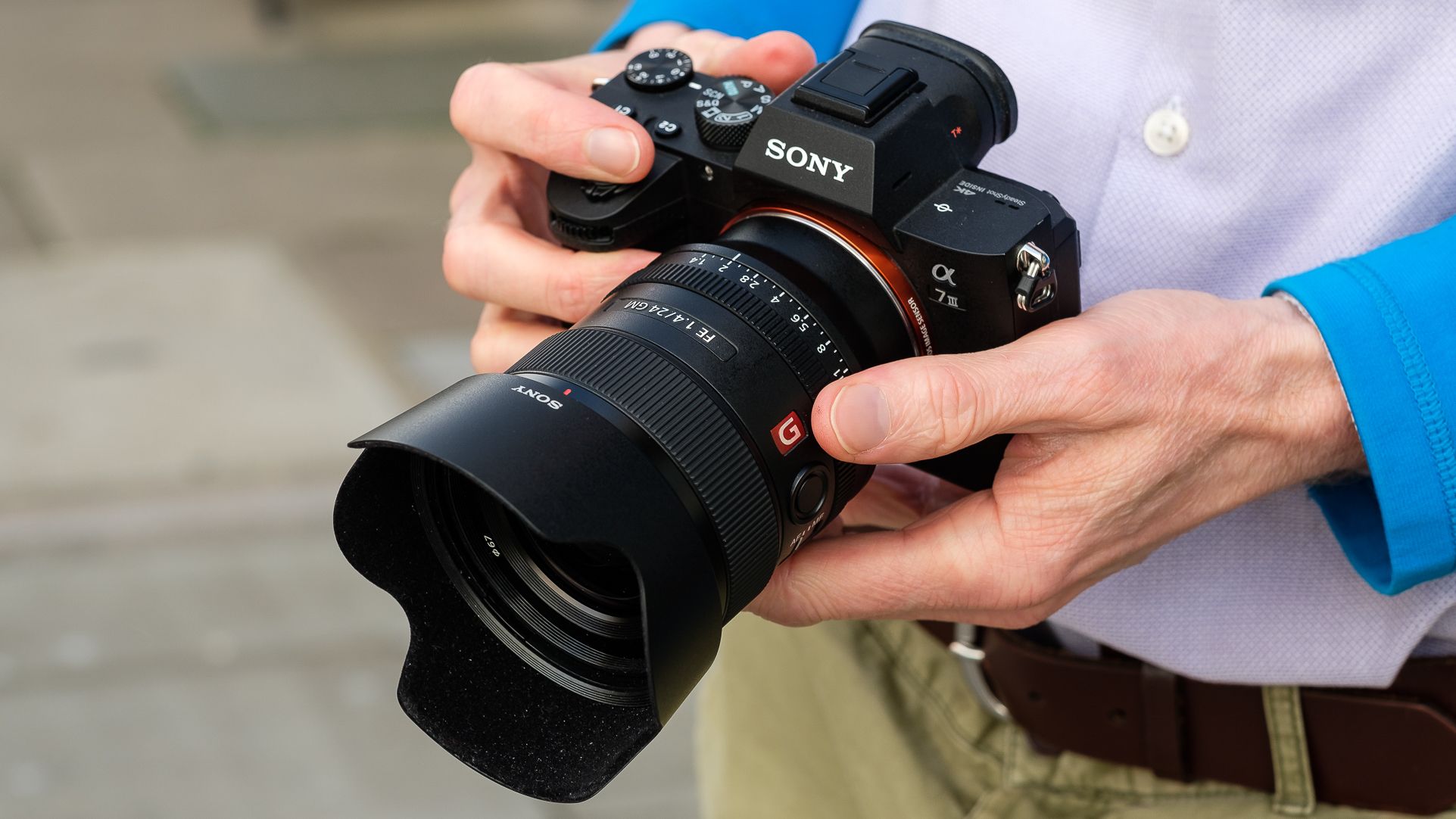 Sony A7 III và A7R IVA giảm giá: chọn máy ảnh full-frame mirrorless nào?