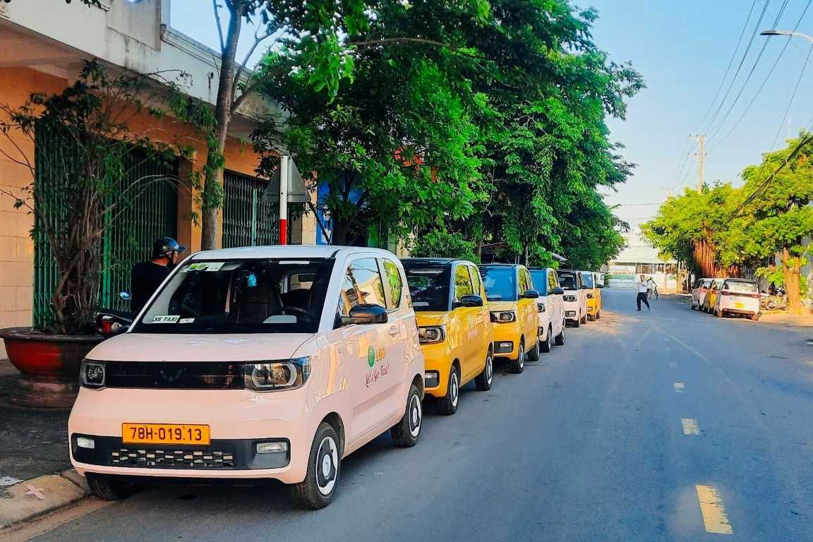 Xe điện mini giá rẻ đang chiếm đường phố: Vì sao?