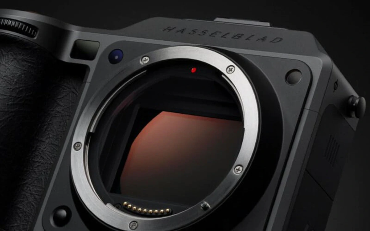 Hasselblad X1D và ván cược mirrorless medium format đã thắng