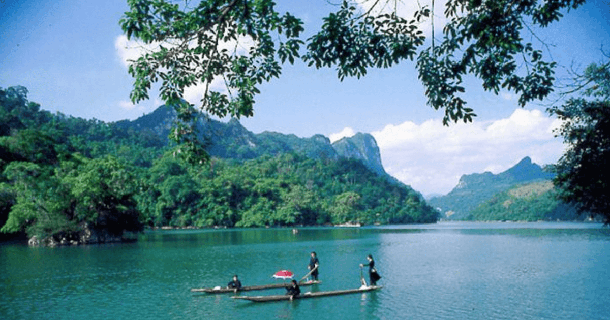 Đường 37km tới hồ Ba Bể: từ điểm hẻo lánh thành cực tăng trưởng du lịch
