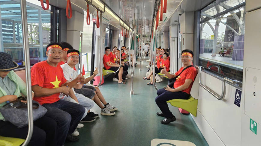 Miễn phí xe buýt và metro dịp Quốc khánh: cơ hội vàng cho du lịch tiết kiệm Hà Nội