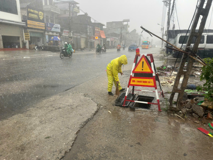 Hà Nội đặt mục tiêu xóa ngập úng: từ hạ tầng thoát nước đến phân luồng 4 cấp độ