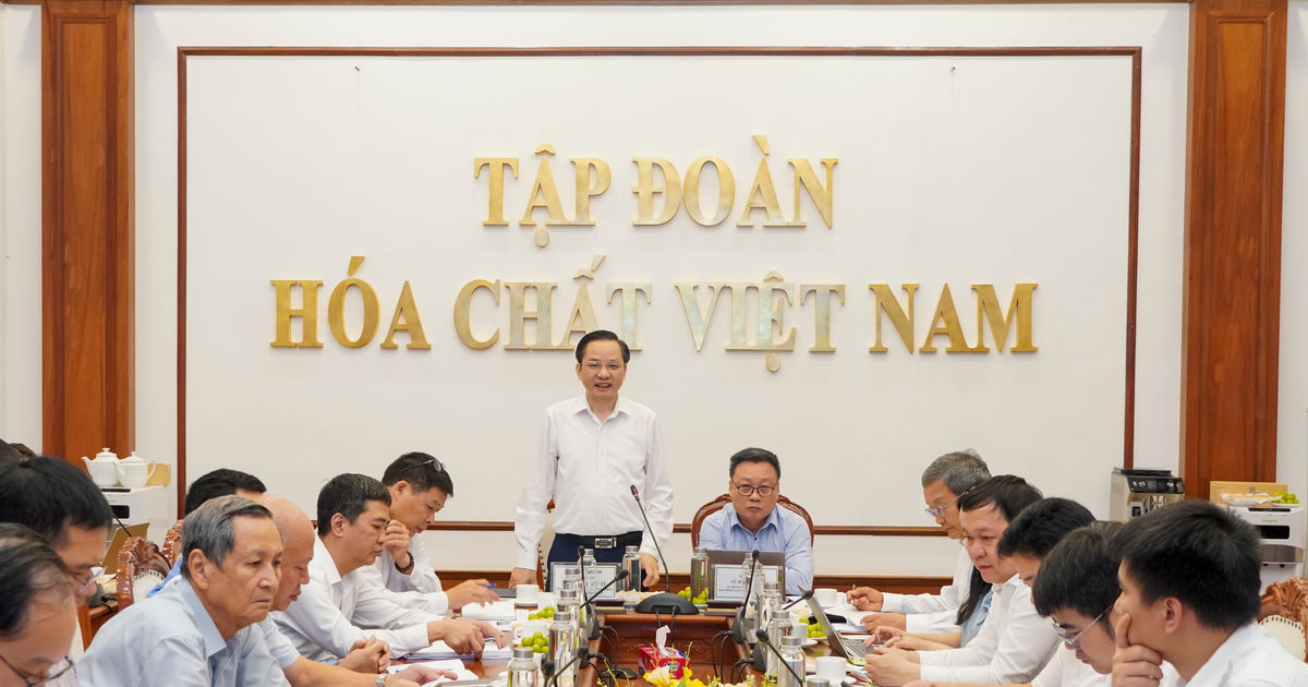 Vinachem đặt mục tiêu doanh thu 96.000 tỷ đồng: bước nhảy từ hóa chất cơ bản lên vật liệu cao cấp