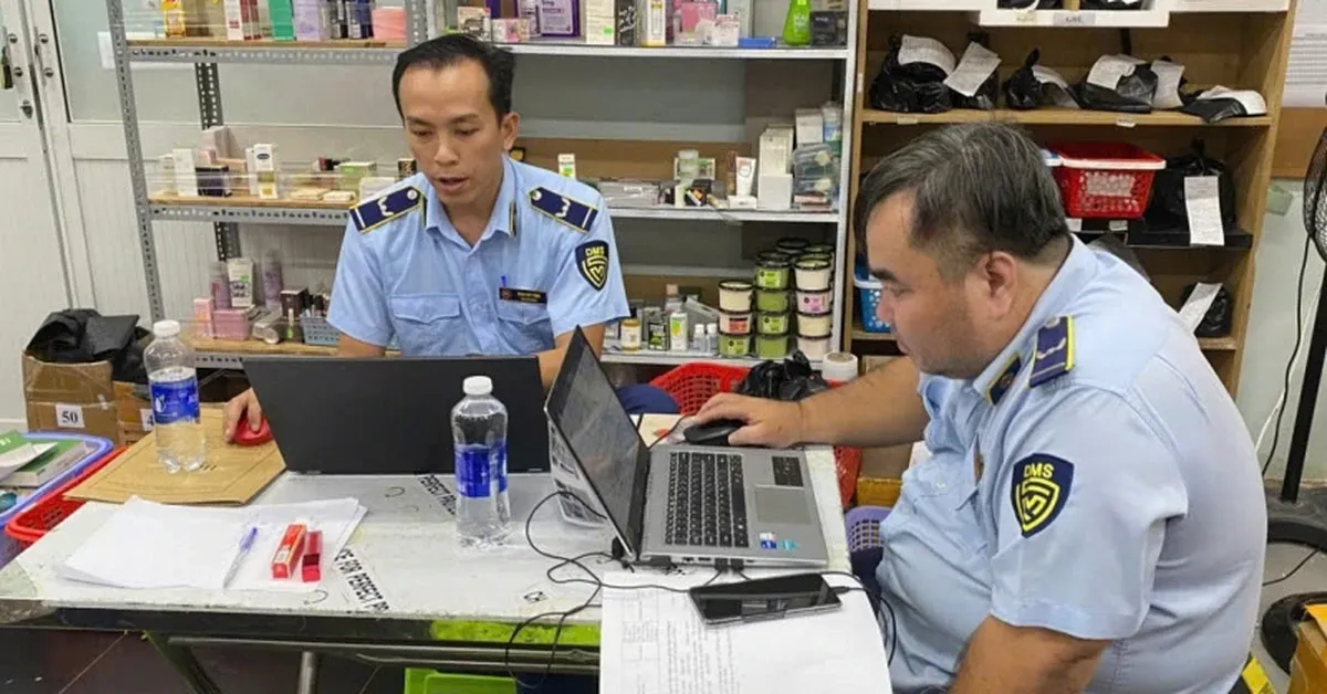 Cách nhận biết mỹ phẩm giả mạo trong đợt kiểm soát quy mô lớn