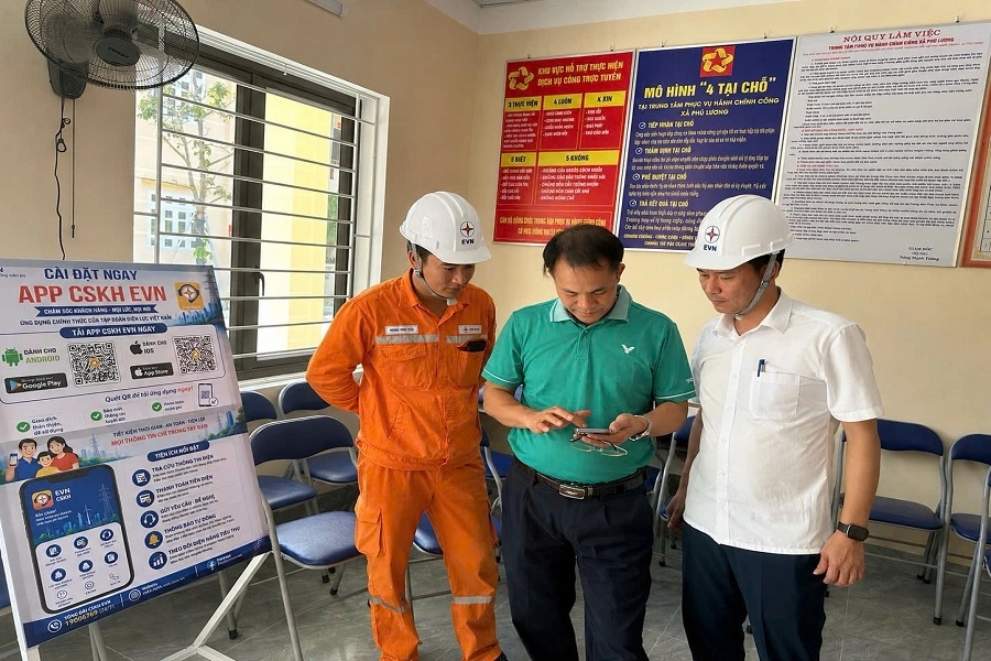 Ứng dụng EVN CSKH và tổng đài 1558: Hướng dẫn toàn diện