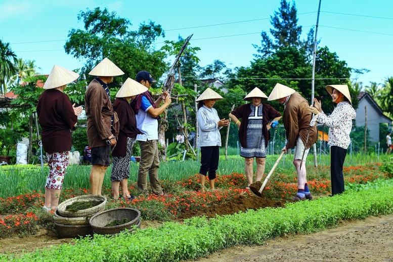 Từ làng nghề truyền thống đến du lịch trải nghiệm chân thực