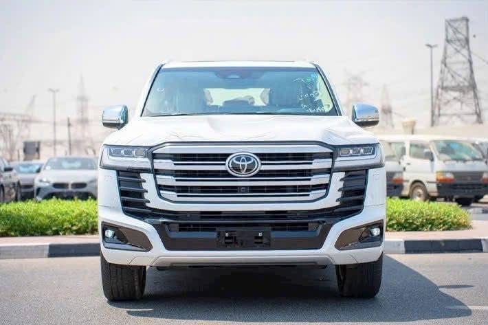 Loạt xe mới tháng 9: Điện hóa và SUV vào mùa tăng tốc