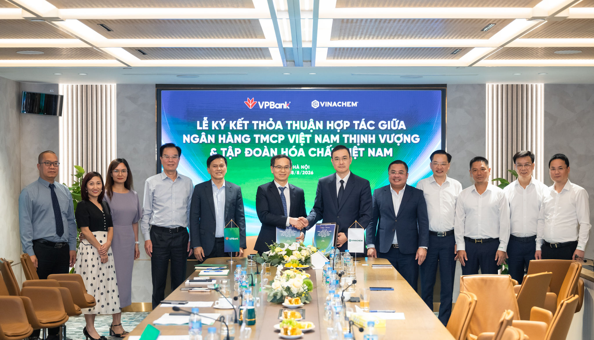 Vinachem đặt mục tiêu doanh thu 96.000 tỷ đồng: bước nhảy từ hóa chất cơ bản lên vật liệu cao cấp