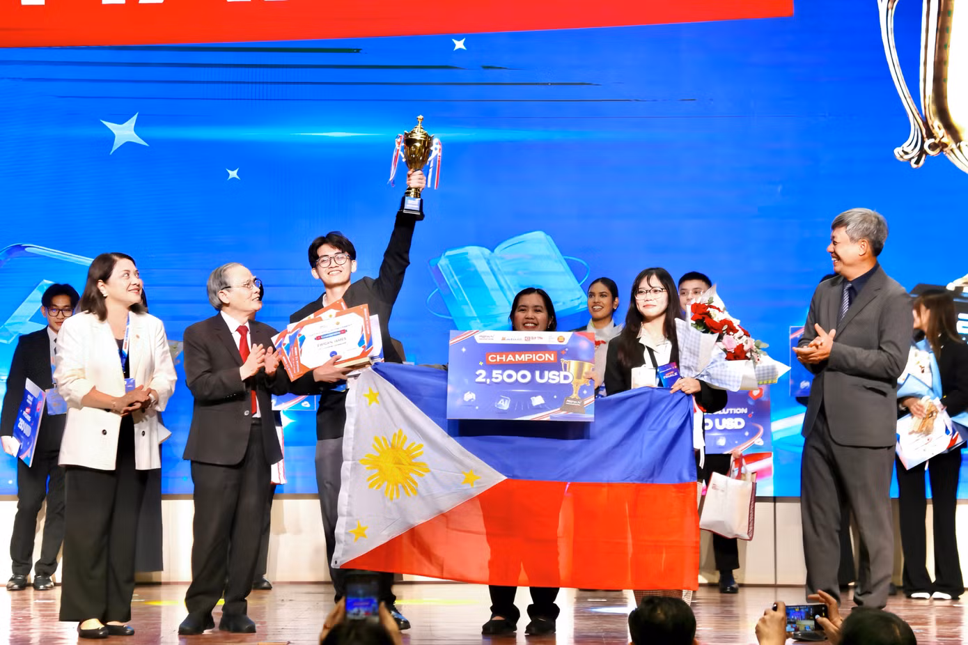 Sinh viên ASEAN mang AI vào đời sống: từ nông nghiệp thông minh tới bán lẻ mới