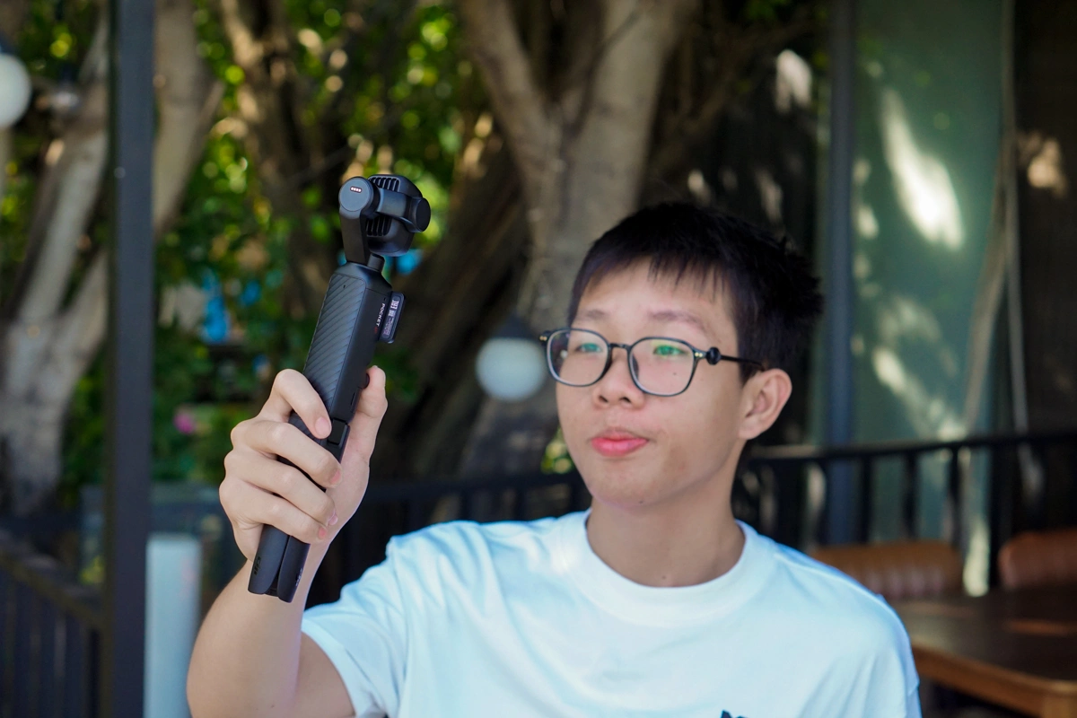 DJI Osmo Pocket 4P: Máy quay bỏ túi hai ống kính cho content creator