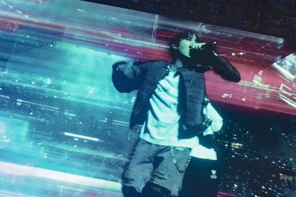 BTS Jin và Suga tỏa sáng với những khoảnh khắc solo trên sân khấu