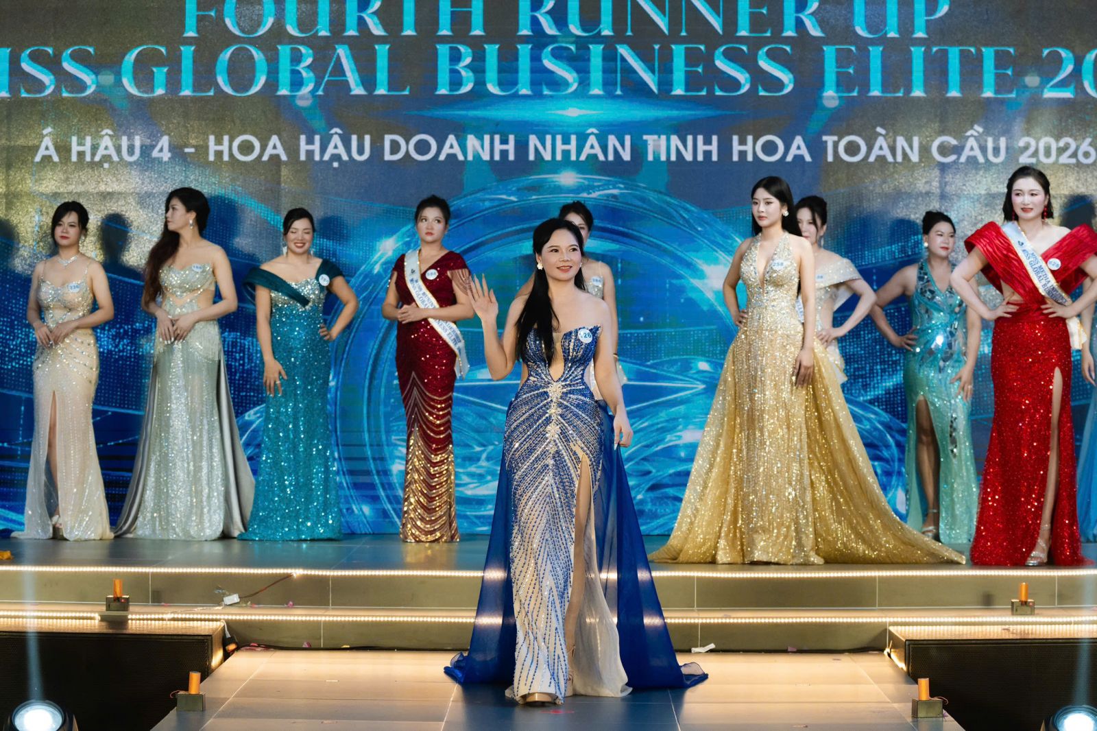 Từ thương hiệu Việt đến sân khấu quốc tế: hành trình của hai nữ doanh nhân thời trang