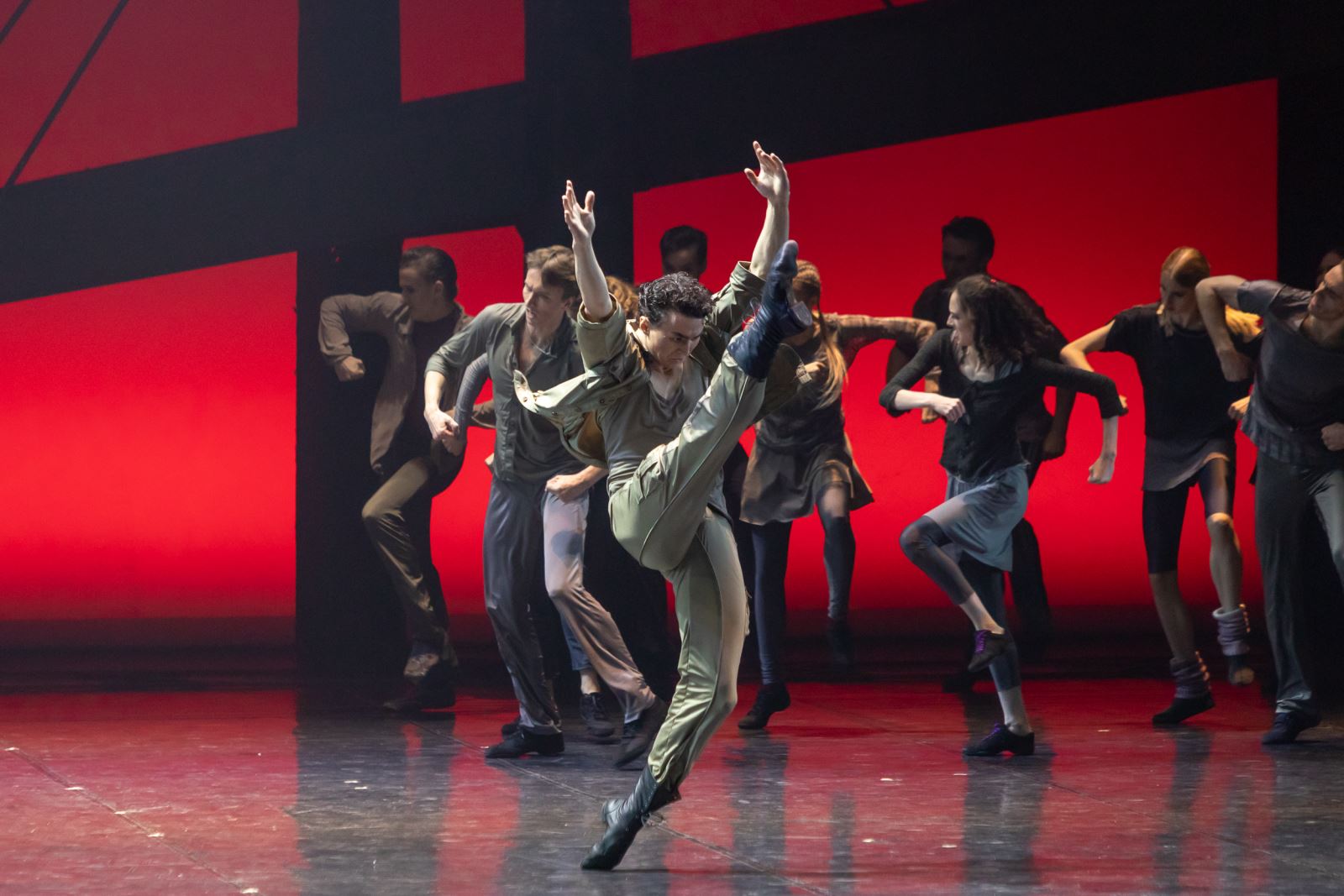 Vé ballet Eugene Onegin 20 triệu đồng: Giá hay giá trị?