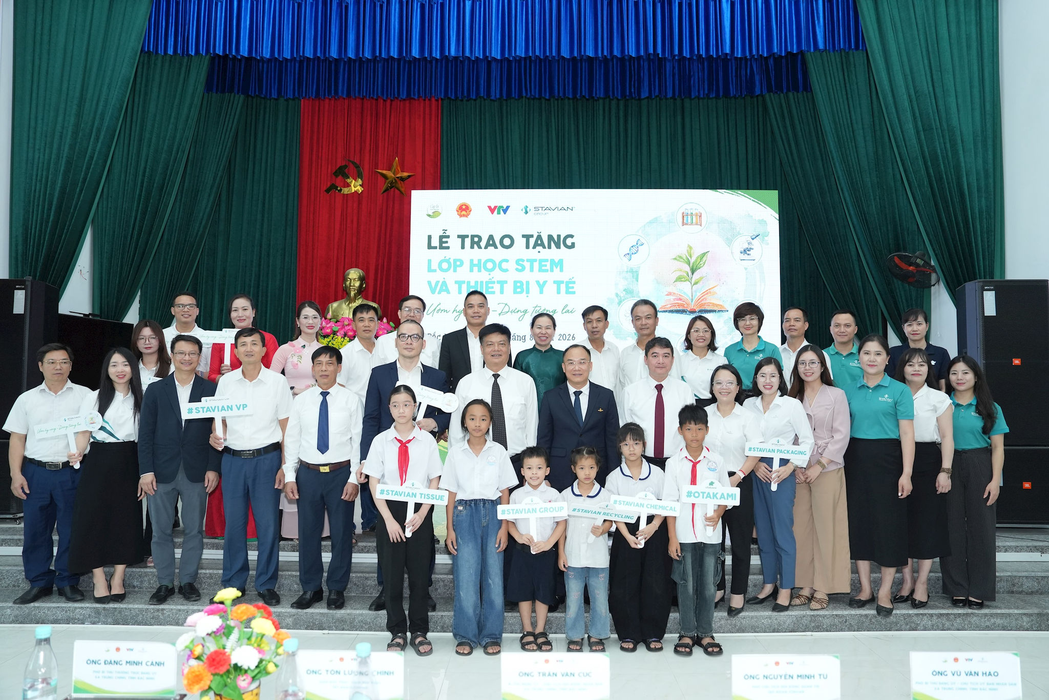 Lớp học STEM và thiết bị y tế: cú hích cho giáo dục toàn diện vùng nông thôn