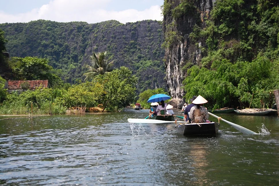 Kỳ nghỉ Quốc khánh 5 ngày: Hành trình 10 điểm đến miền Bắc từ núi tới biển
