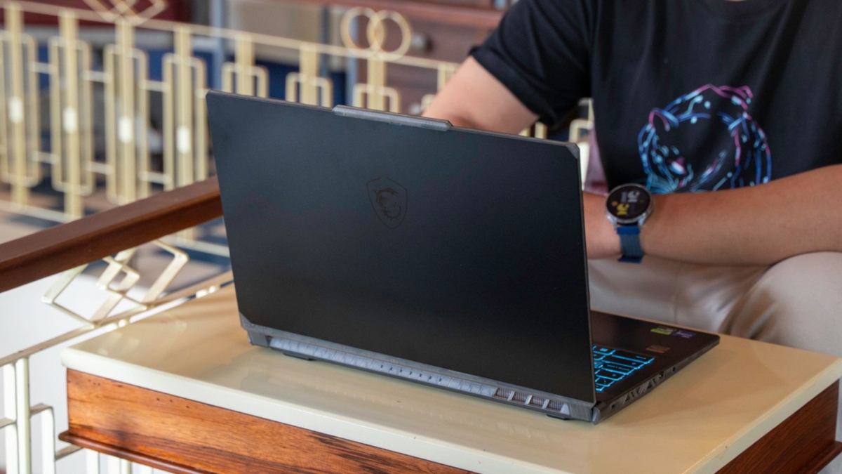 5 laptop gaming giá rẻ cho sinh viên: Chọn cấu hình nào đủ chơi game lẫn học