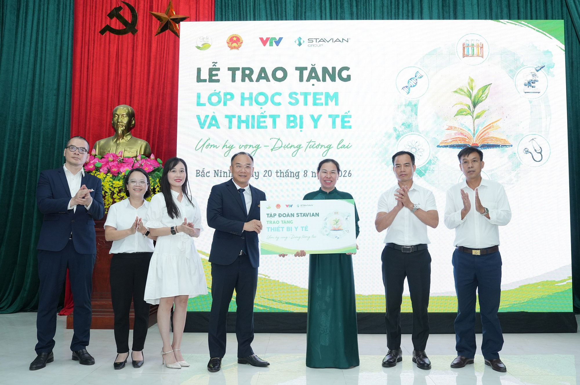 ‘Ươm hy vọng - Dựng tương lai’: Từ lớp học STEM đến trạm y tế nông thôn