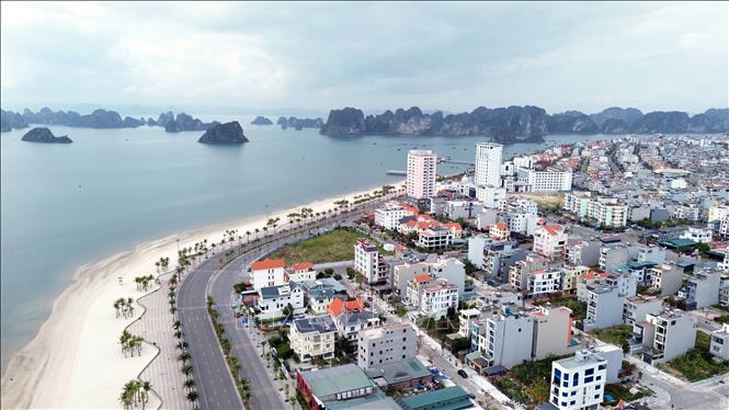 Quảng Ninh thành phố trực thuộc: từ kinh tế nâu đến đô thị xanh thông minh
