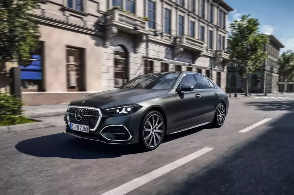 Mercedes-Benz GLA điện với sạc nhanh 320kW: Thách thức SUV Việt