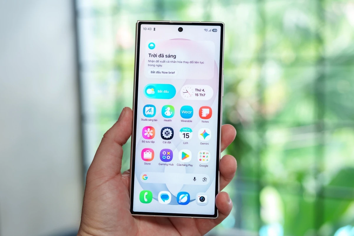 Smartphone cao cấp nâng cấp nhỏ giọt nhưng giá tăng mạnh