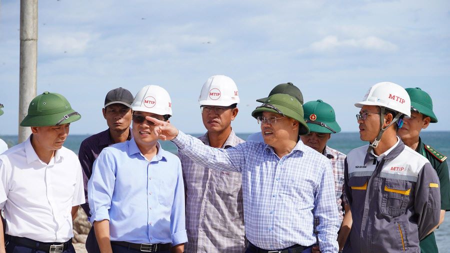 Quảng Trị mở trục logistics biển mới từ Hòn La đến Mỹ Thủy