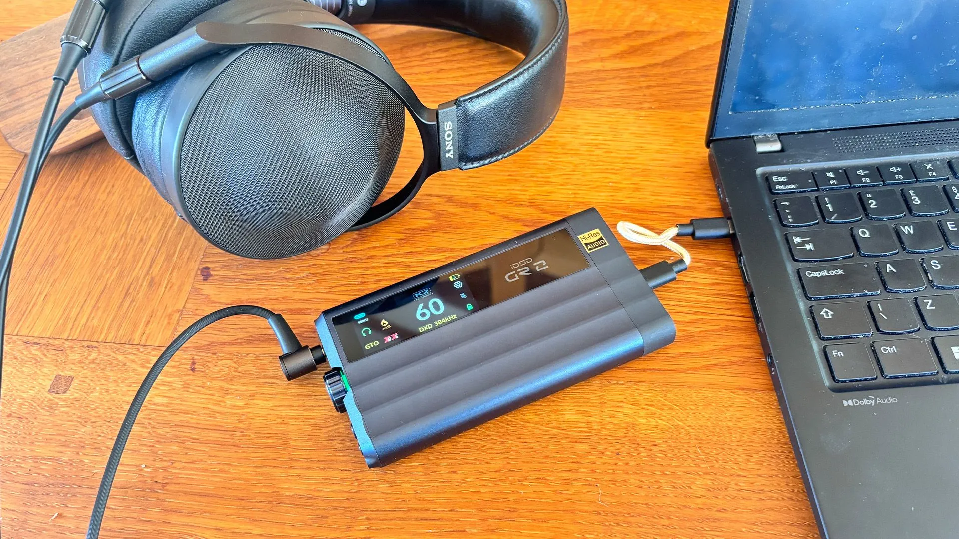 DAC/Ampli Desktop Cao Cấp: Topping DX9 và iFi iDSD GR 2 Cho Setup Hi-Fi Tại Nhà