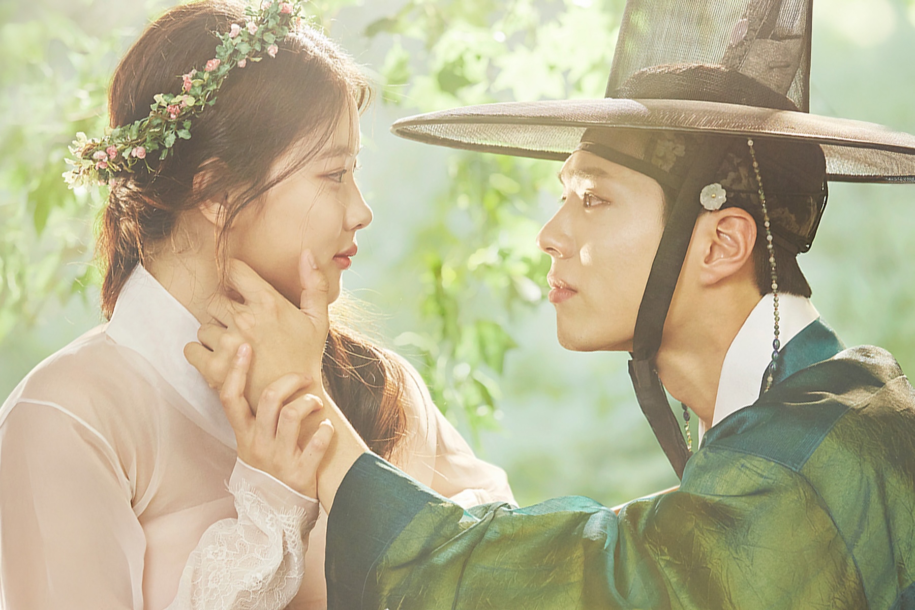 Park Bo Gum: Từ Love in the Moonlight đến “tắc kè hoa” màn ảnh