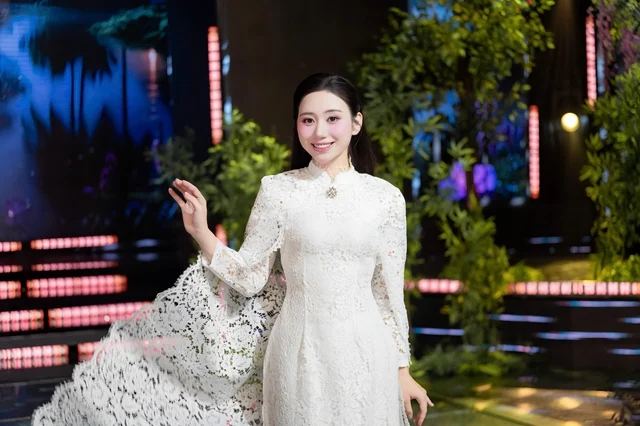 Phương Tuệ Trinh: Cô gái Gen Z đưa nhạc cách mạng lên YouTube