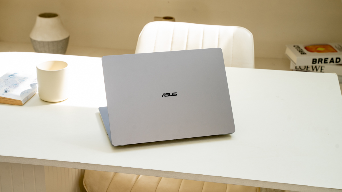Laptop văn phòng dưới 25 triệu: nên chọn cấu hình nào?