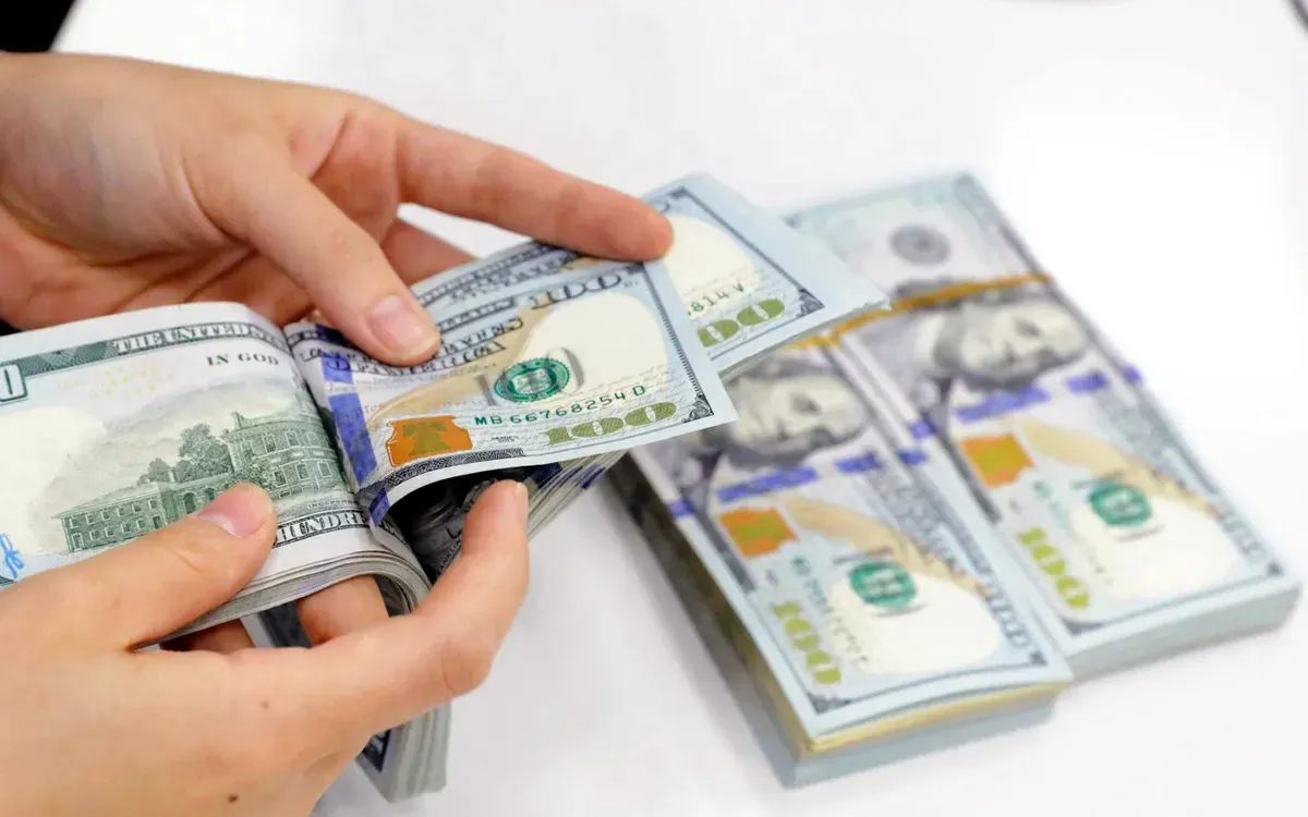 Đồng USD yếu: Tín hiệu thị trường đang ép Fed đổi hướng?