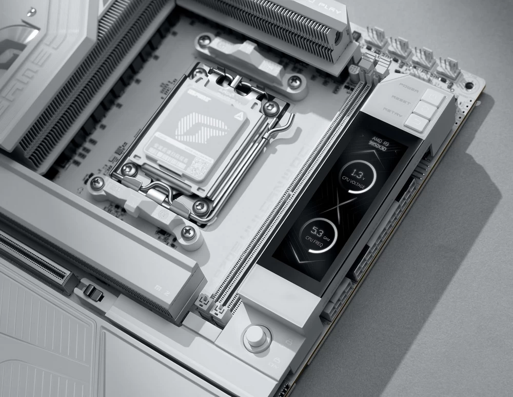 COLORFUL iGame X870E VULCAN W OC: bo mạch chủ ép xung toàn trắng cho AMD builder