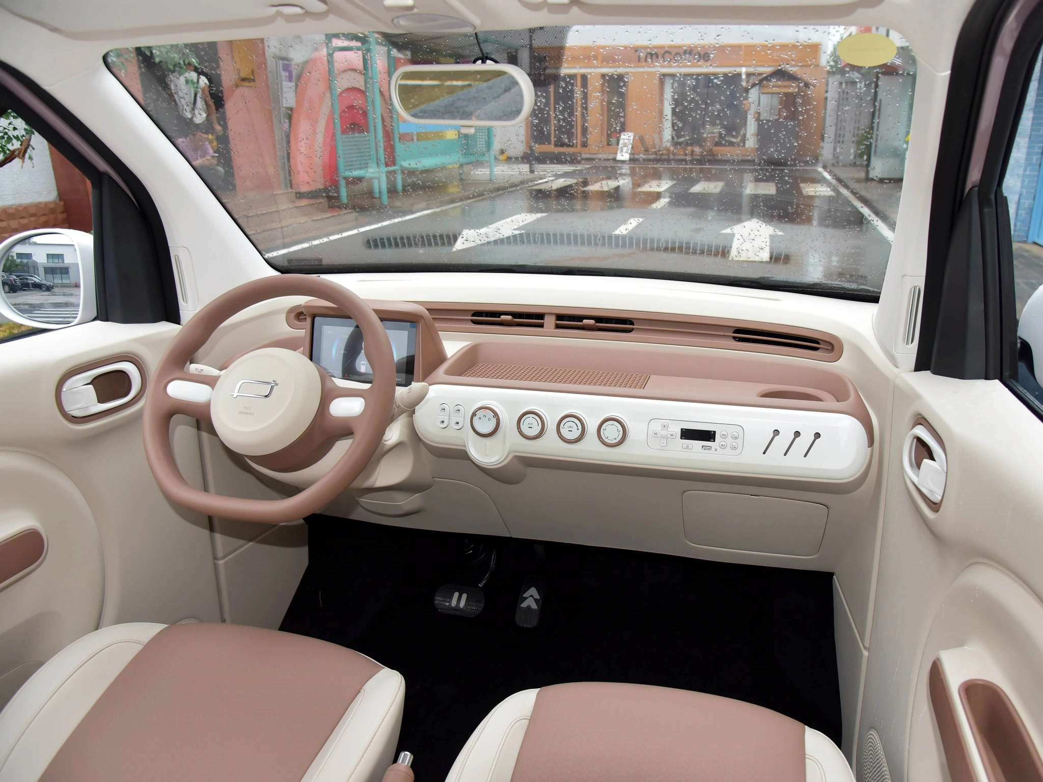 Bestune Xiaoma 2026: xe điện mini 222km thách thức VinFast VF 2