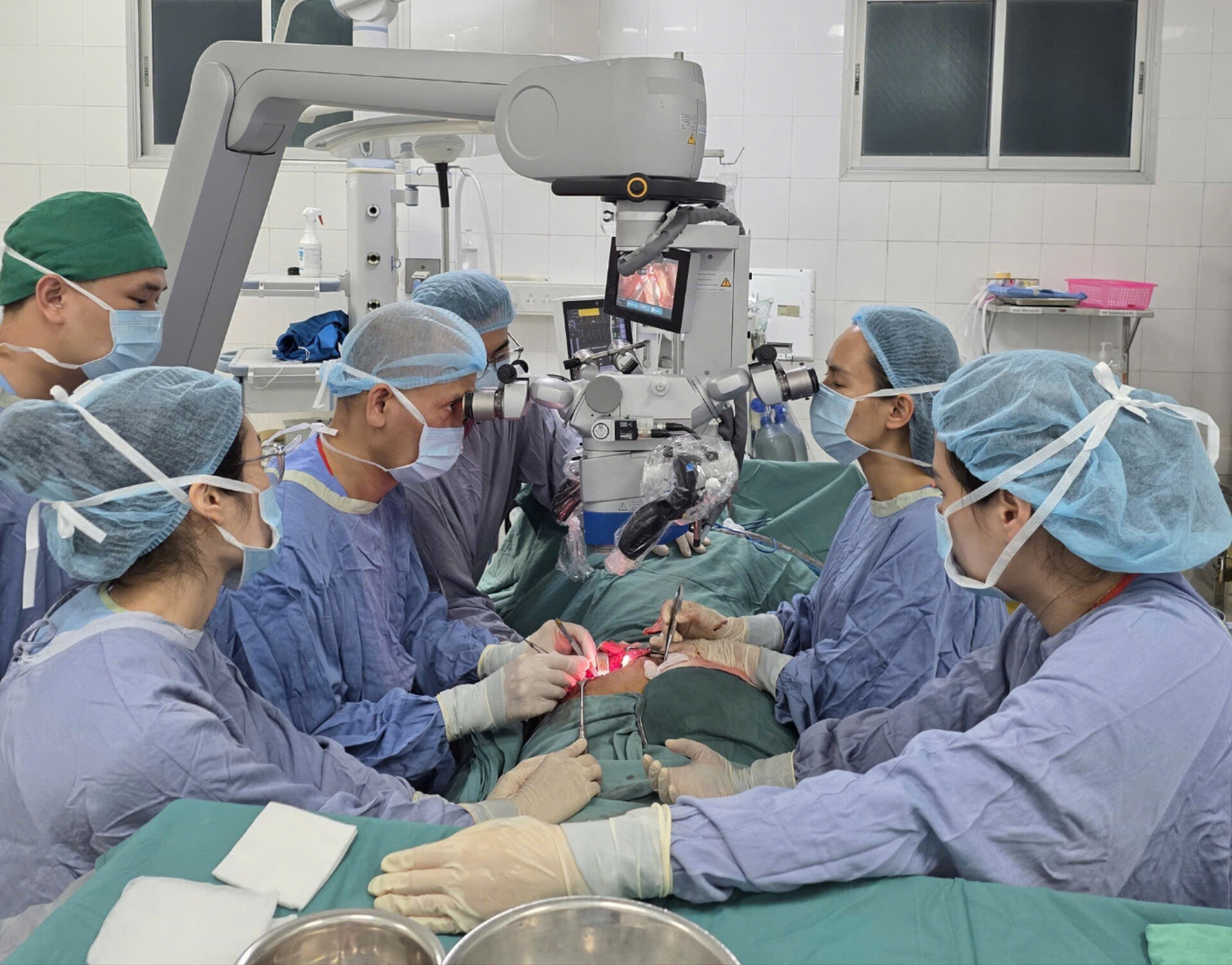 Ghép thần kinh bảo quản: Hy vọng mới cho người chấn thương nặng