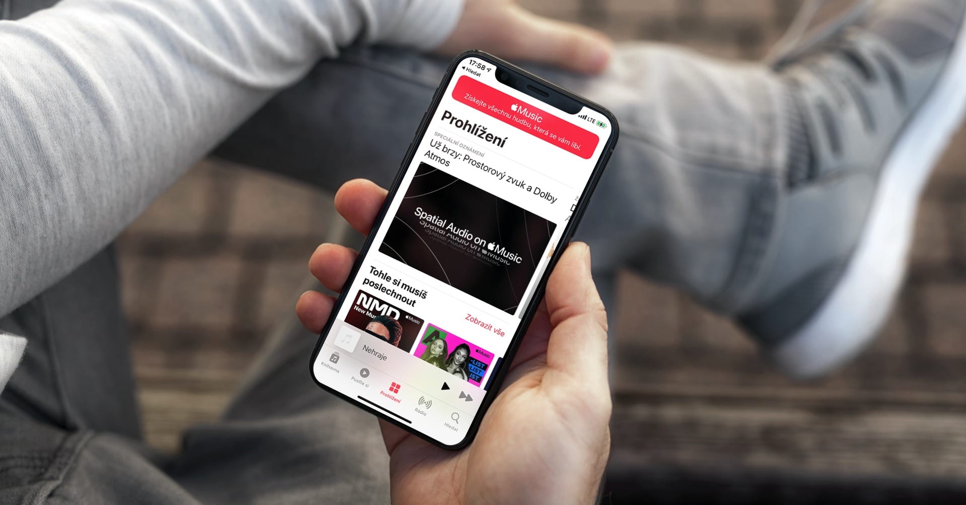 Apple Music gắn nhãn nhạc AI: bảo vệ quyền tác giả hay chỉ là bước đệm?