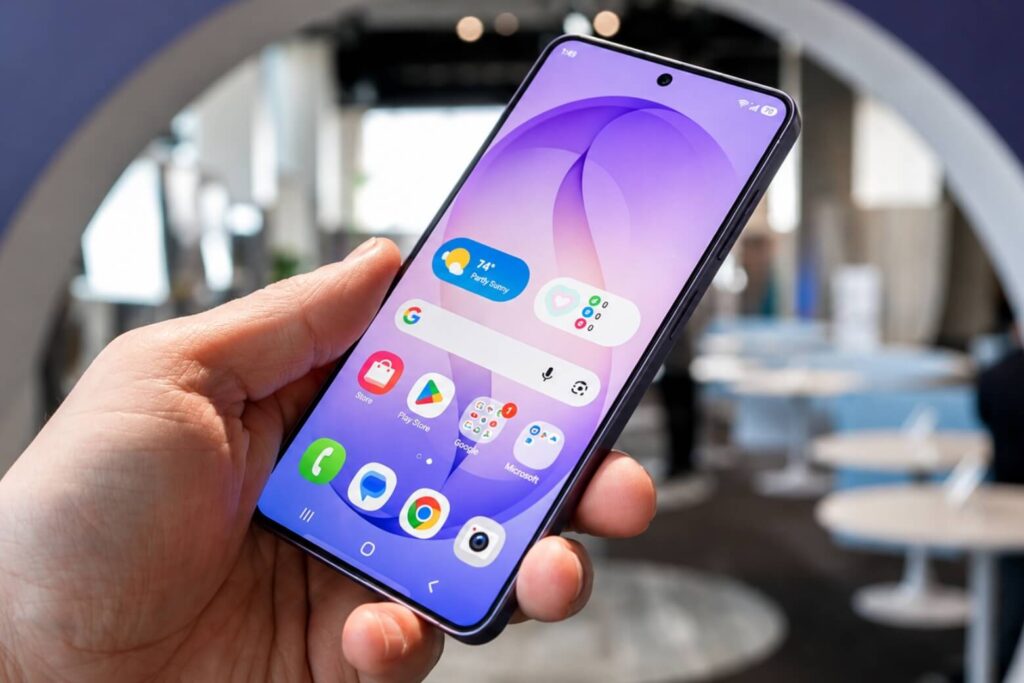 Galaxy S26 FE màn hình có đáng nâng cấp so với S25 FE?
