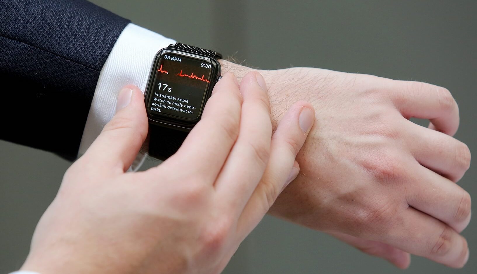 Smartwatch phát hiện rung nhĩ: Khi đồng hồ trở thành thiết bị cứu mạng