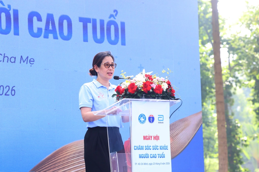 Từ chữa trị sang phòng ngừa: Chiến lược chăm sóc sức khỏe người cao tuổi