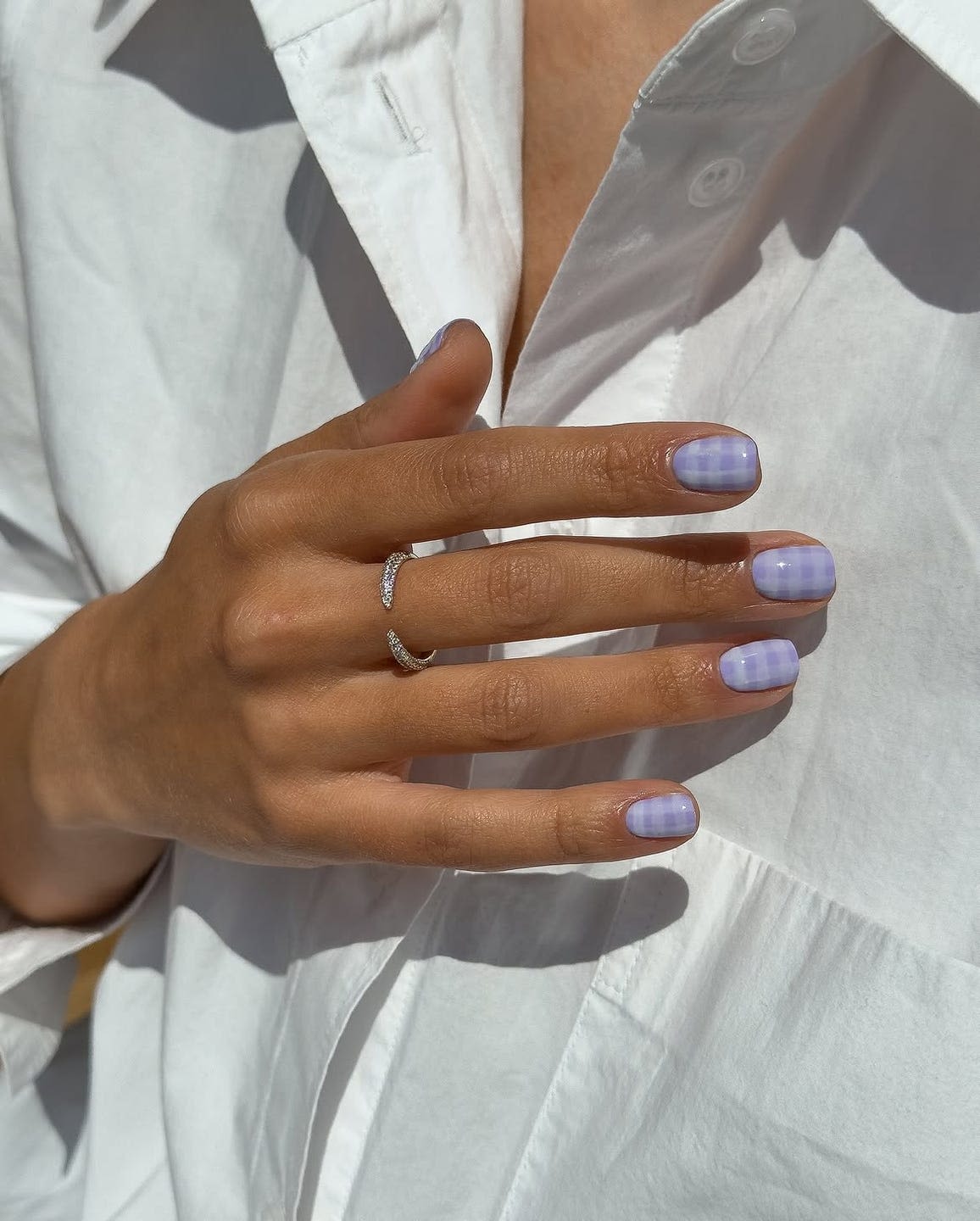 Lavender Nails: Thanh lịch kiểu quiet luxury cho mùa hè