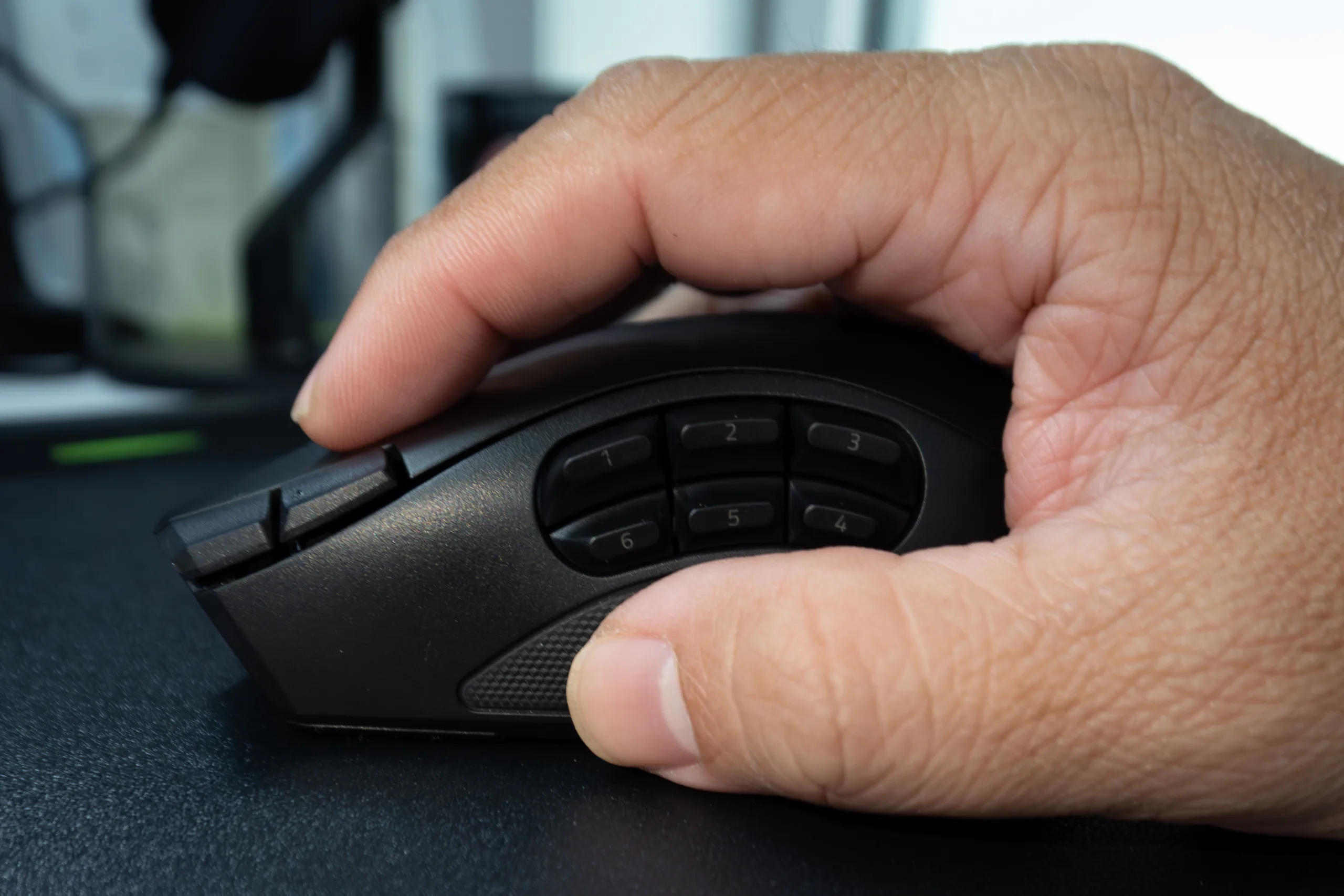 Razer Naga V3 Pro: Chuột gaming modular cho game thủ nghiêm túc